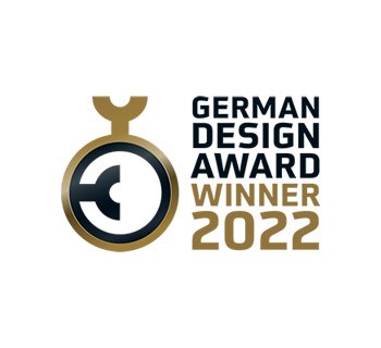 Logo van de German Design Award 2022 met een combinatie van zwart, goud en wit.